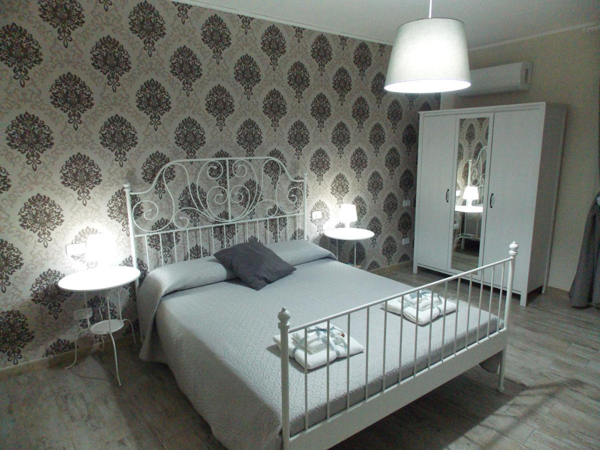 Bed and Breakfast Il Vicoletto Frascineto Екстер'єр фото